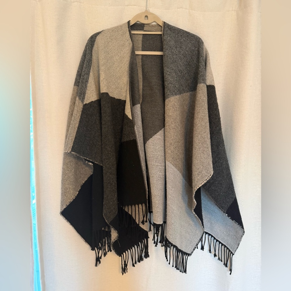 Stylish Black and Gray Poncho